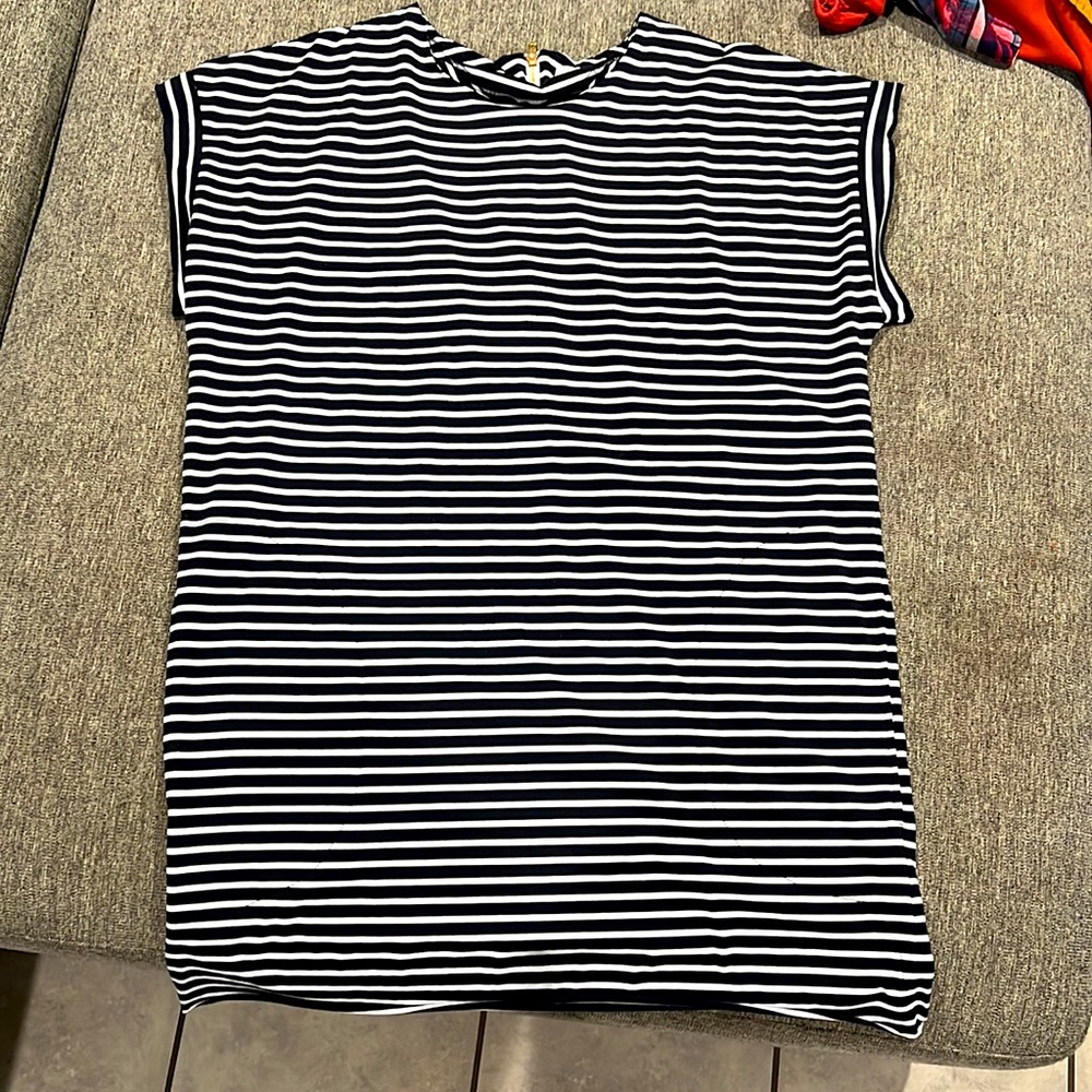 Box shift dress by Gianni Bini